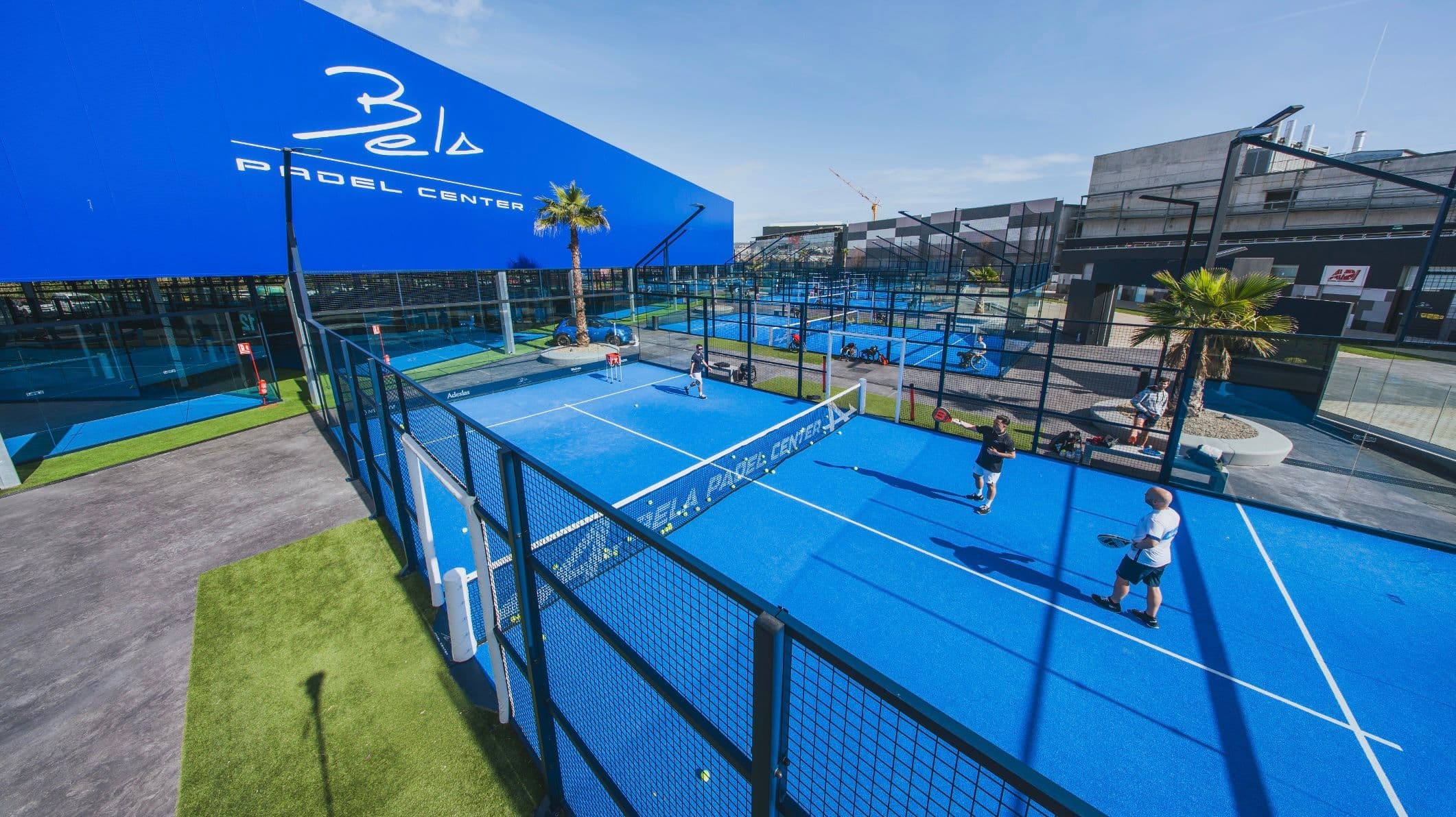 5 Giorni a Barcellona al Bela Padel Center con SPH e Weebora